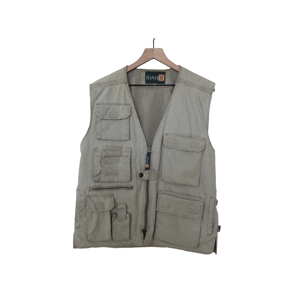 IDAHO Brand.   Fishing Vest Idaho Type Khaki Multiple Pockets Zip Front Vest S